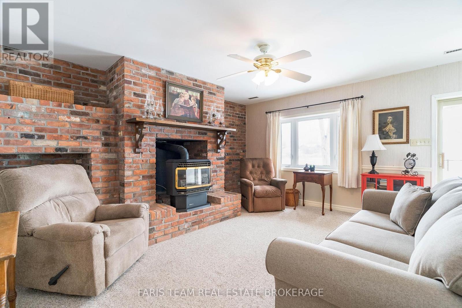 Photo 43 of 238 Robins Point Road, Tay ON