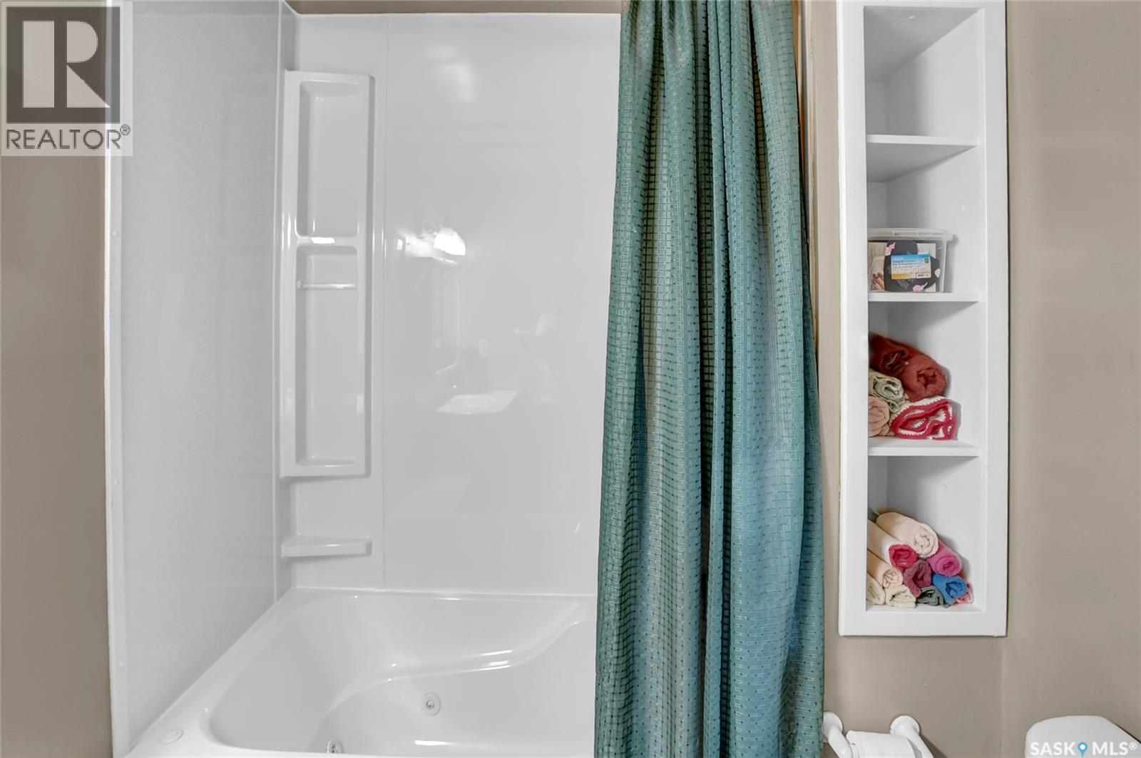 Photo 28 of 3212 Larche Crescent, Regina SK