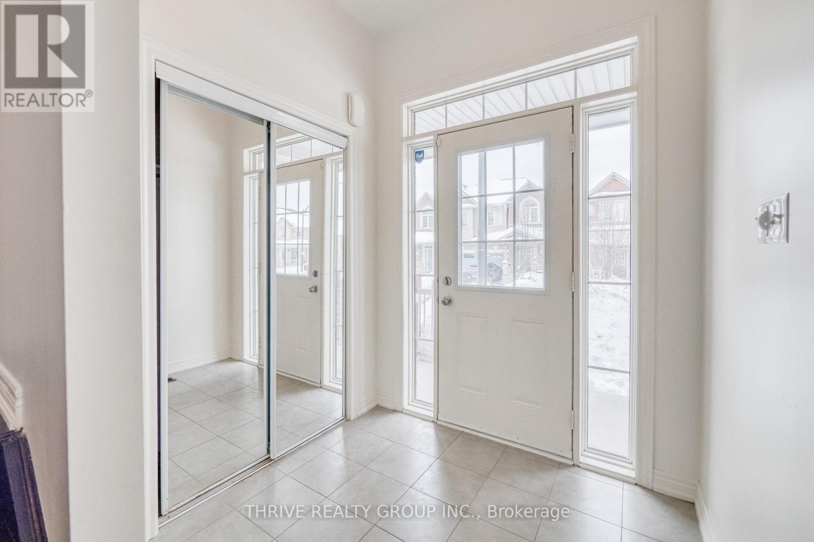 Photo 25 of 5504 Meadowcrest Avenue, Mississauga ON