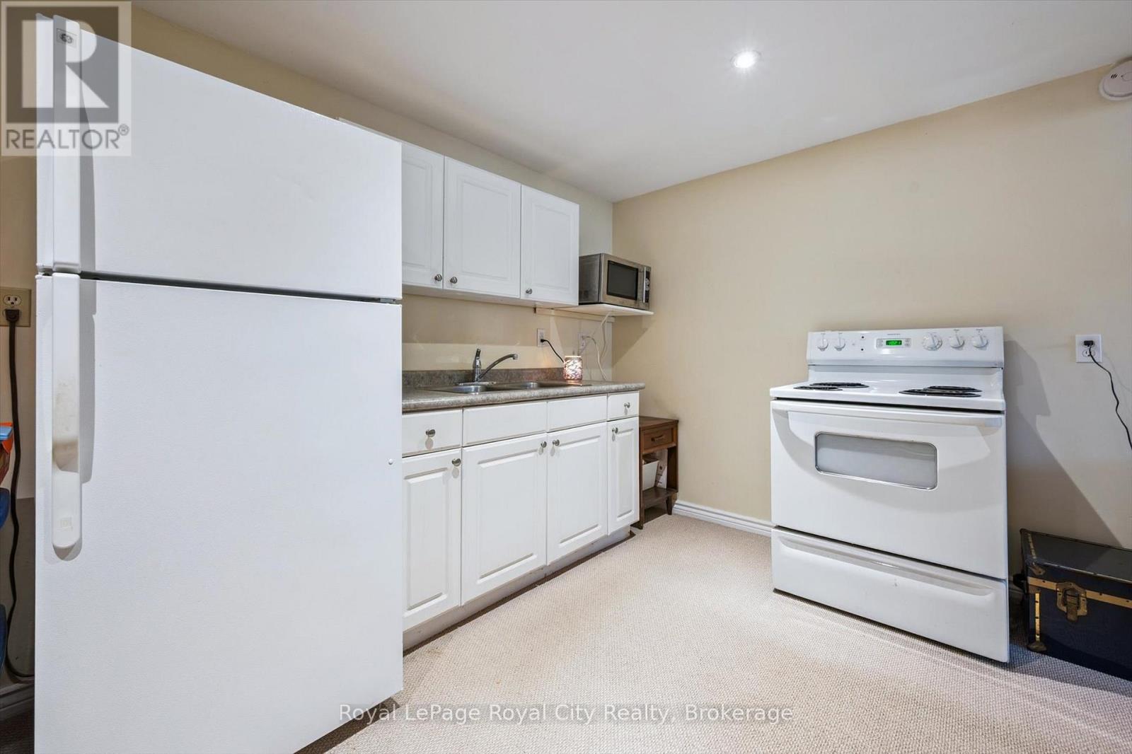 Photo 20 of 9 Dunhill Crescent, Guelph ON
