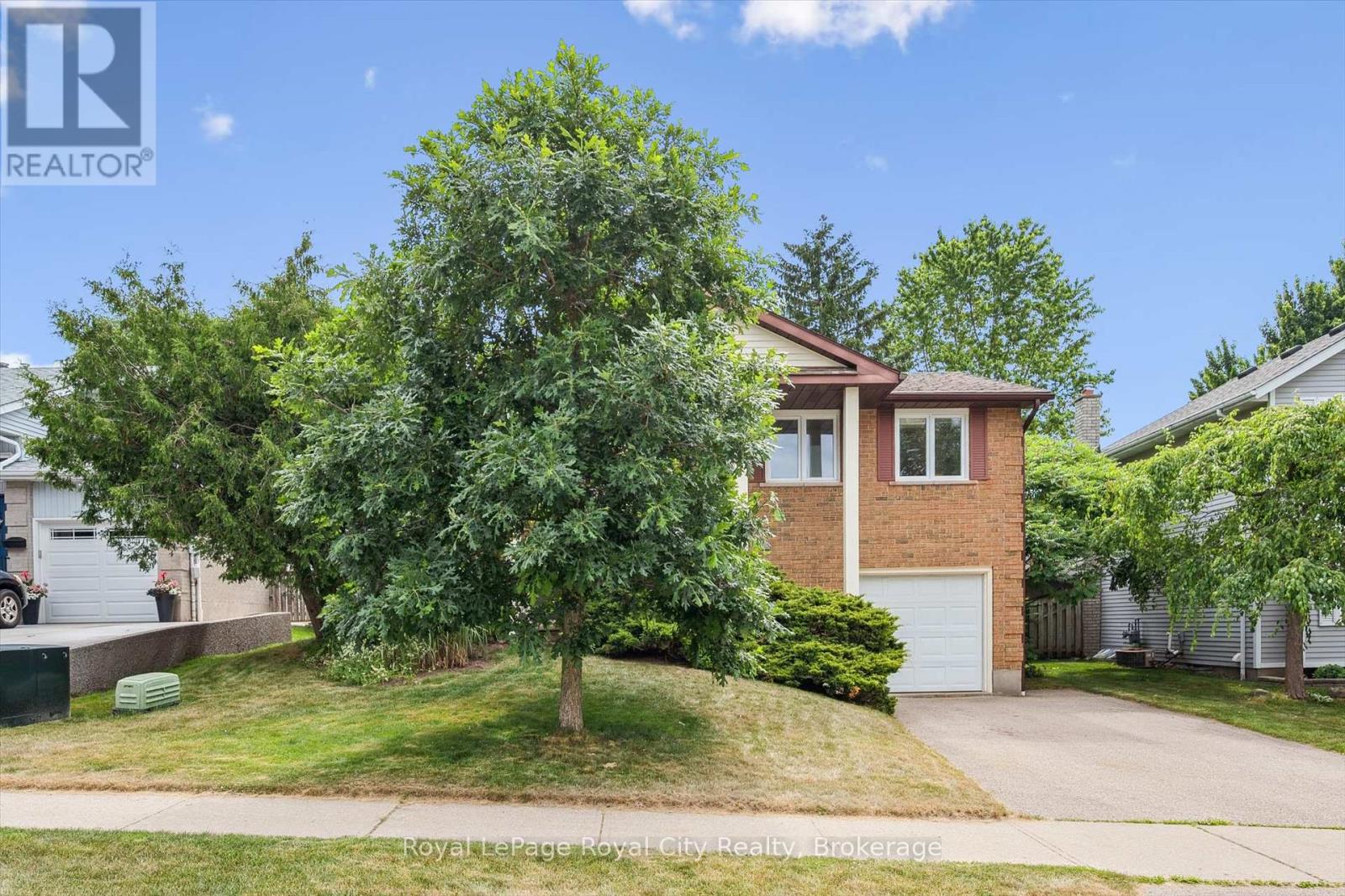 Photo 16 of 9 Dunhill Crescent, Guelph ON