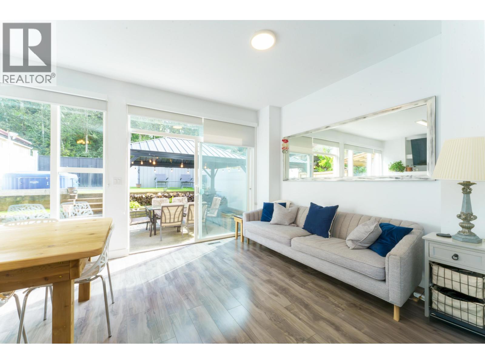 Photo 8 of 24386 101 Avenue, Maple Ridge BC