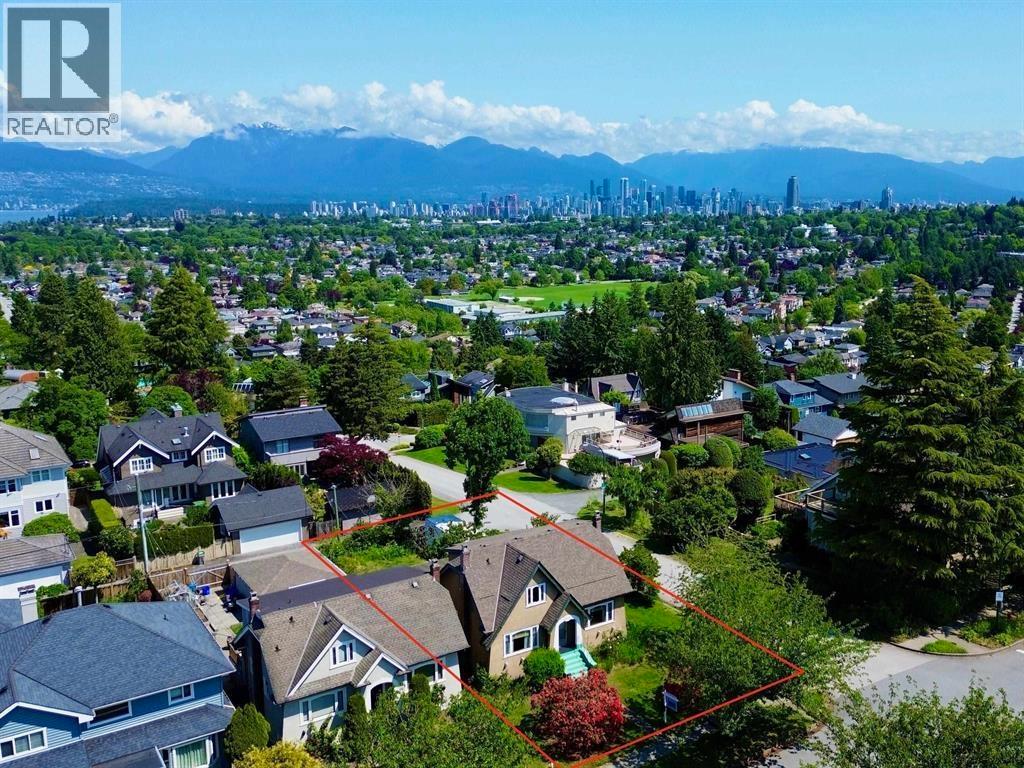 Photo 19 of 2805 W 30th Avenue, Vancouver BC