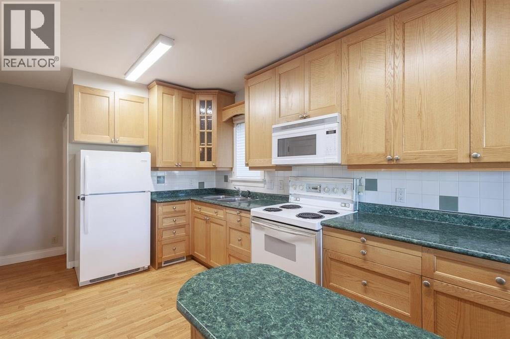 Photo 15 of 2805 W 30th Avenue, Vancouver BC