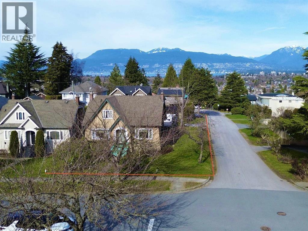 Photo 9 of 2805 W 30th Avenue, Vancouver BC