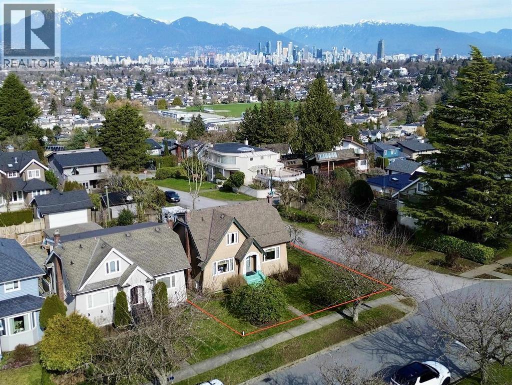 Photo 5 of 2805 W 30th Avenue, Vancouver BC