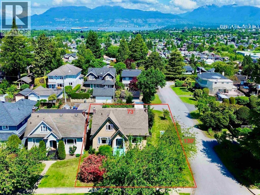 Photo 17 of 2805 W 30th Avenue, Vancouver BC