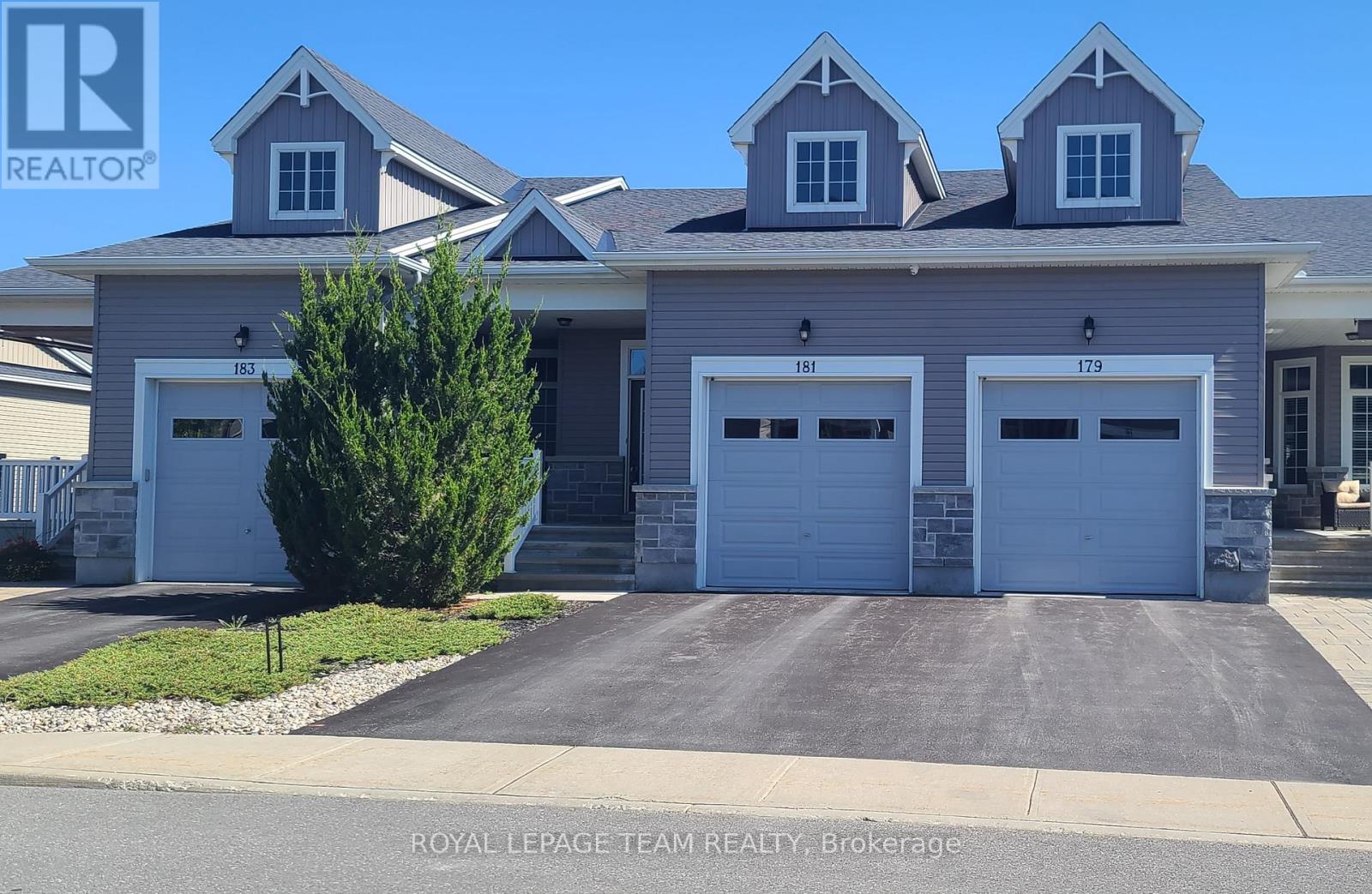 Photo 7 of 181 Oxford Street W, North Grenville ON