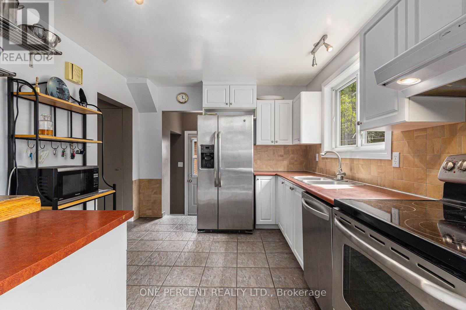 Photo 12 of 2563 Egan Road, Ottawa ON