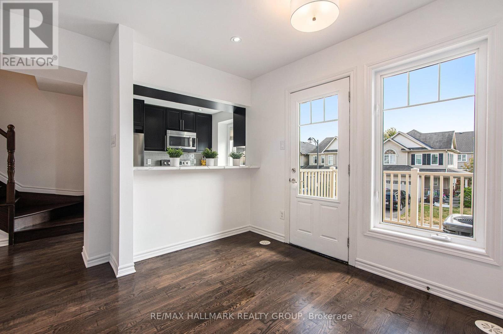 Photo 28 of 2427 Nutgrove Avenue, Ottawa ON