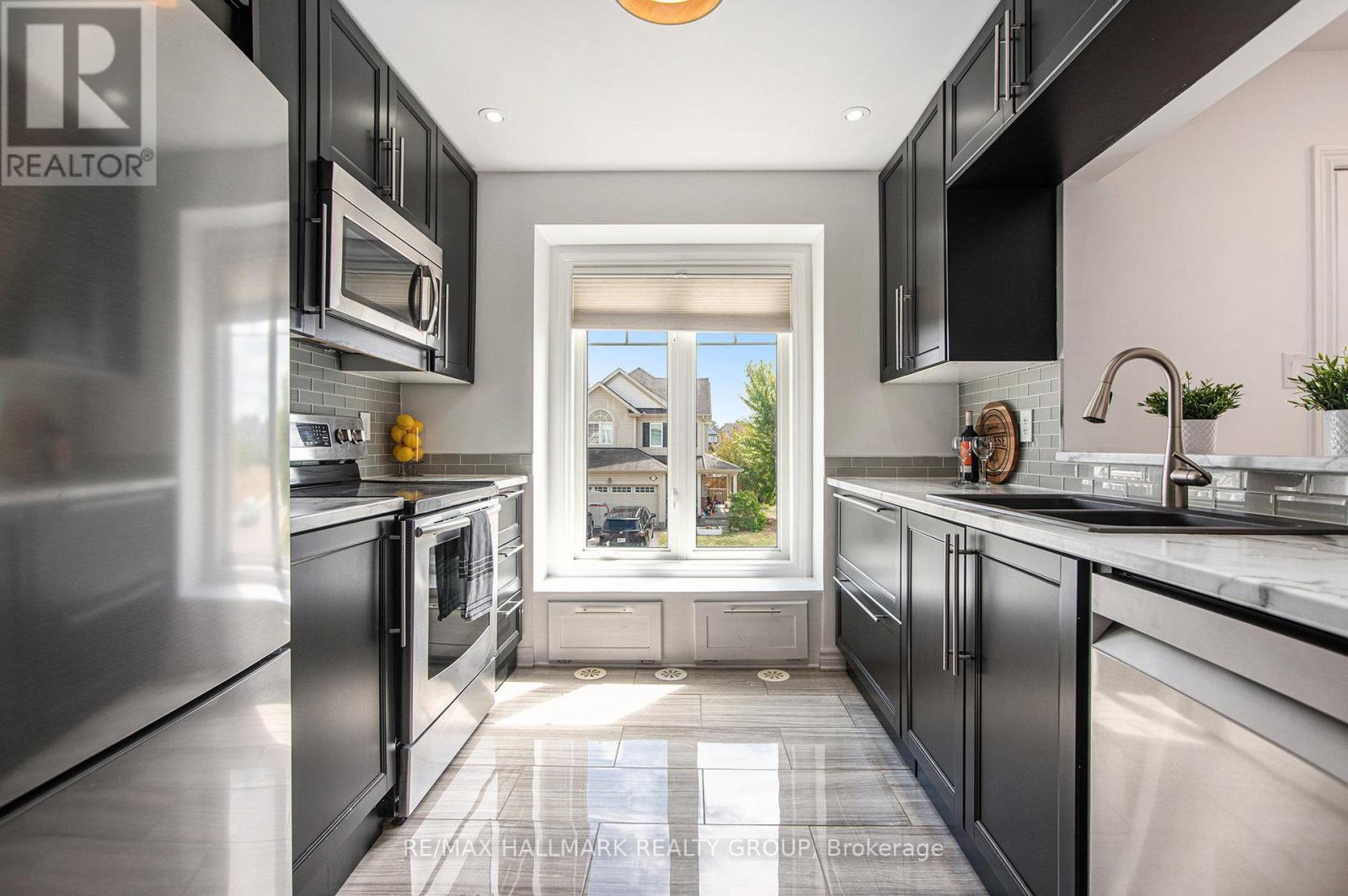 Photo 27 of 2427 Nutgrove Avenue, Ottawa ON