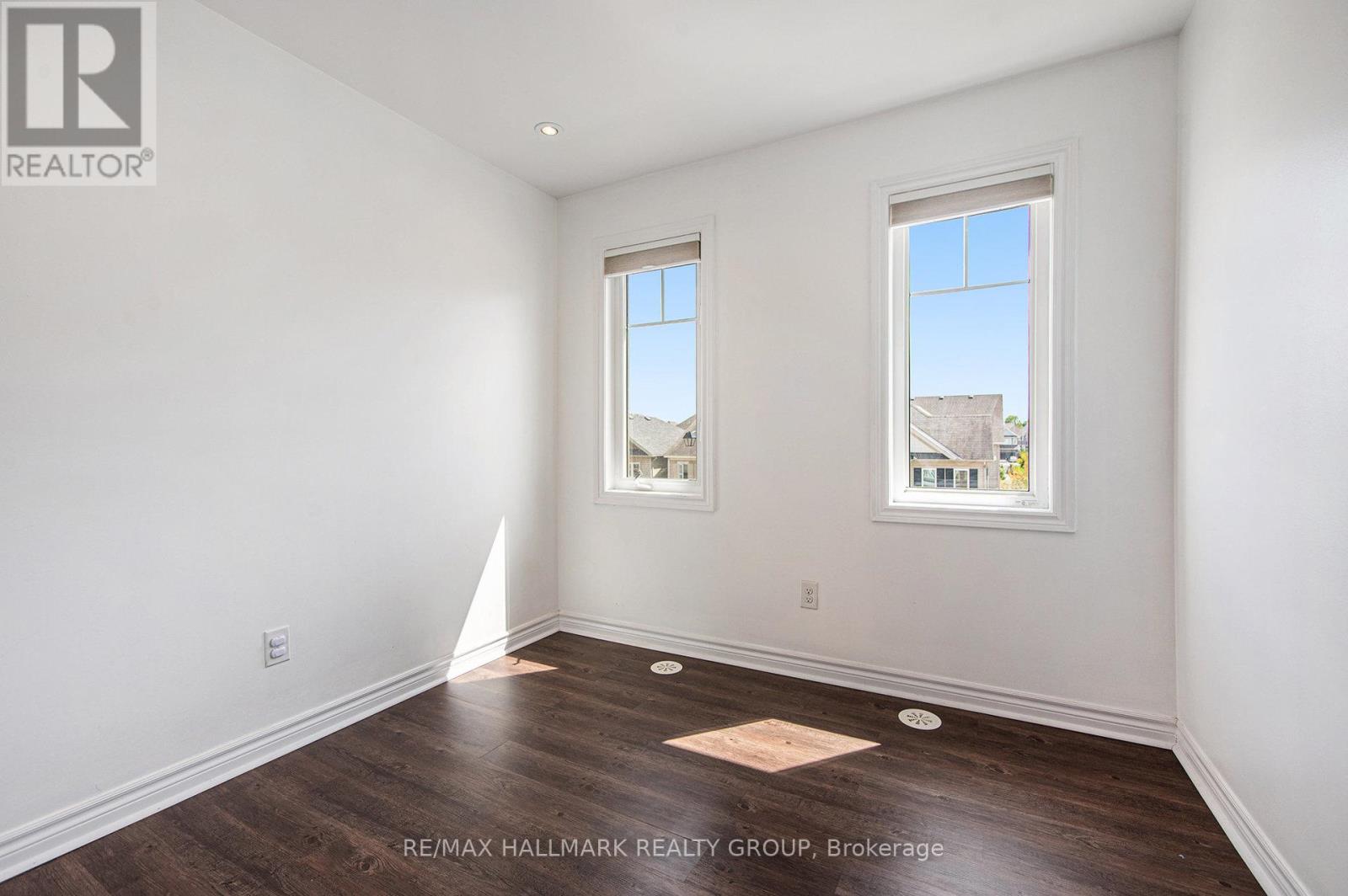 Photo 10 of 2427 Nutgrove Avenue, Ottawa ON