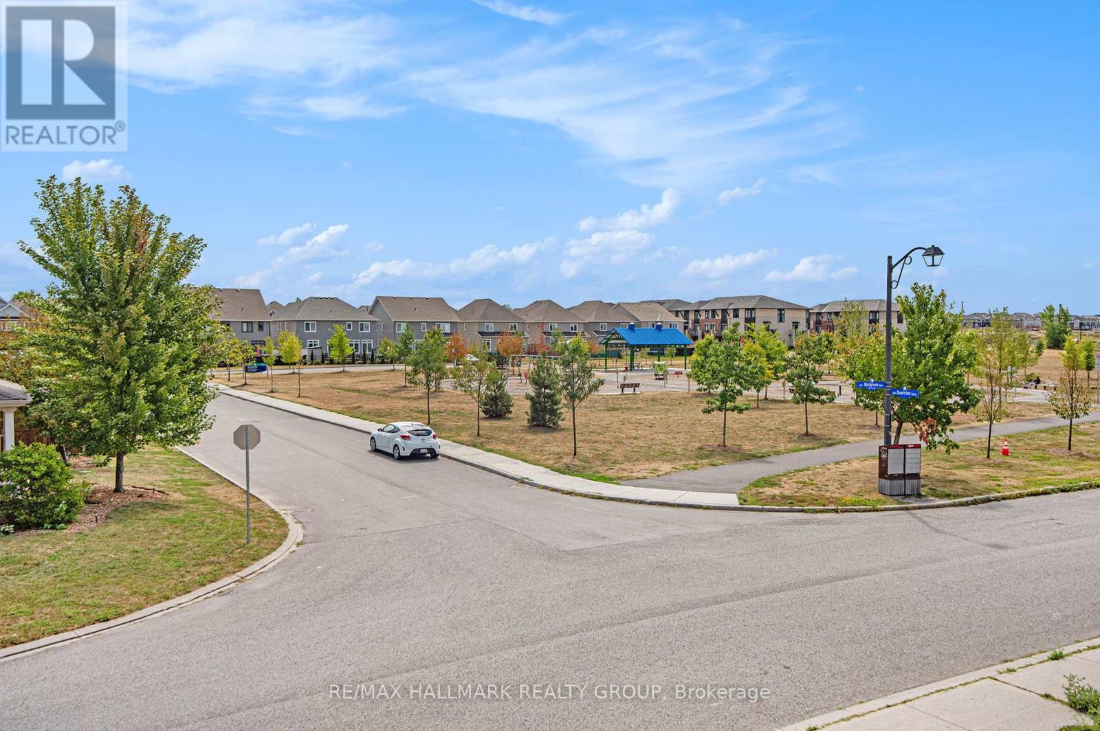 Photo 35 of 2427 Nutgrove Avenue, Ottawa ON