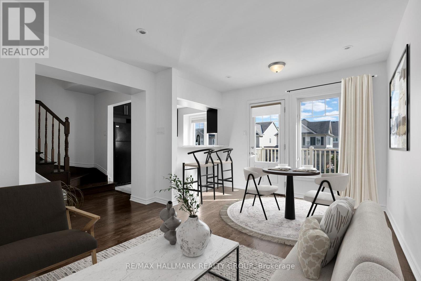 Photo 6 of 2427 Nutgrove Avenue, Ottawa ON