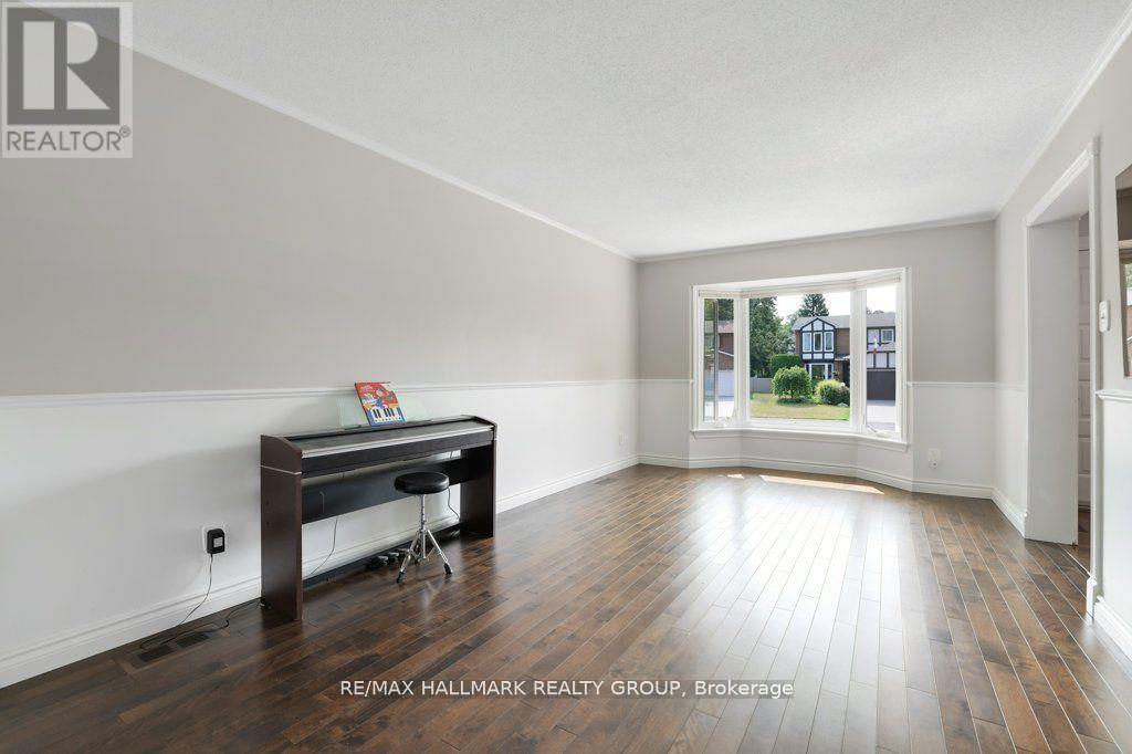 Photo 29 of 36 Drainie Drive, Ottawa ON