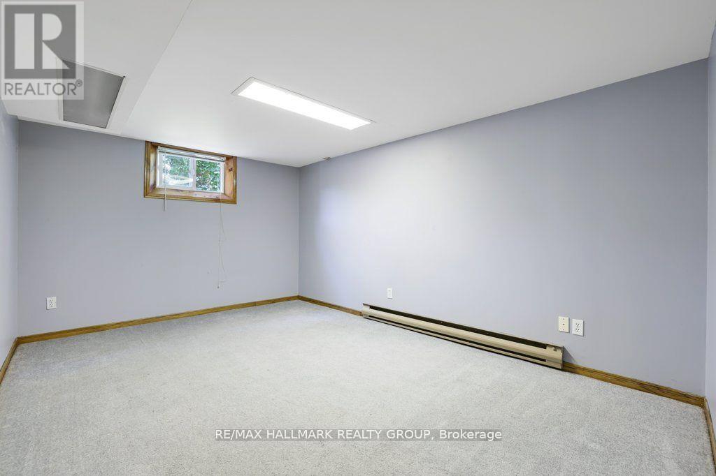 Photo 2 of 36 Drainie Drive, Ottawa ON