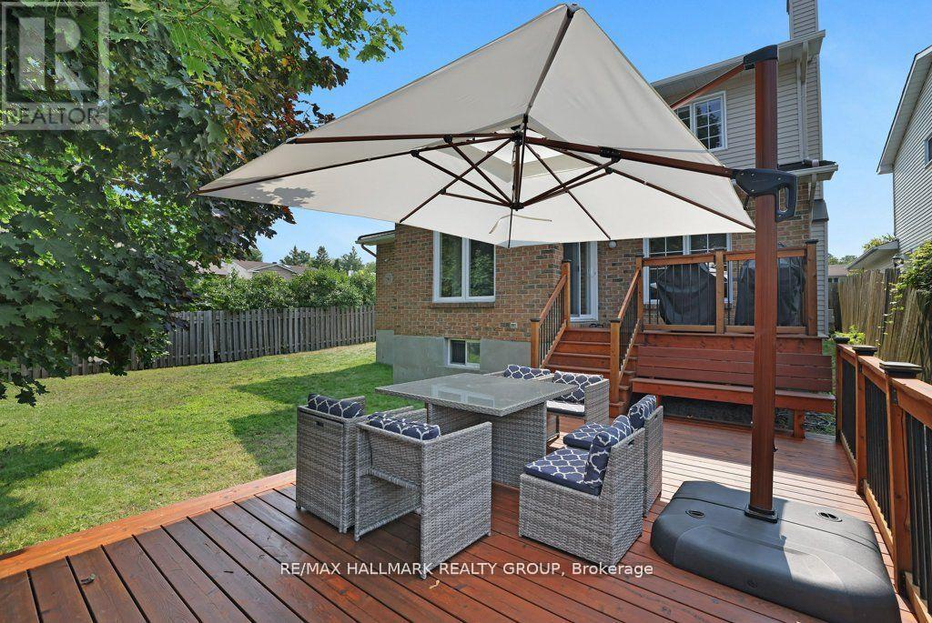 Photo 8 of 36 Drainie Drive, Ottawa ON