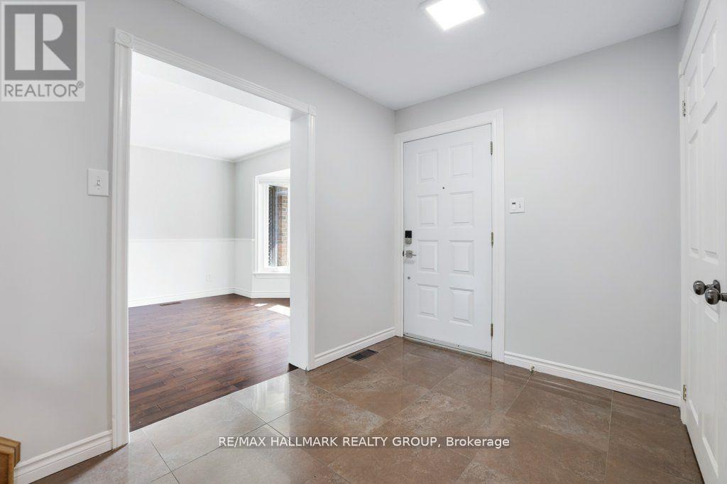 Photo 19 of 36 Drainie Drive, Ottawa ON