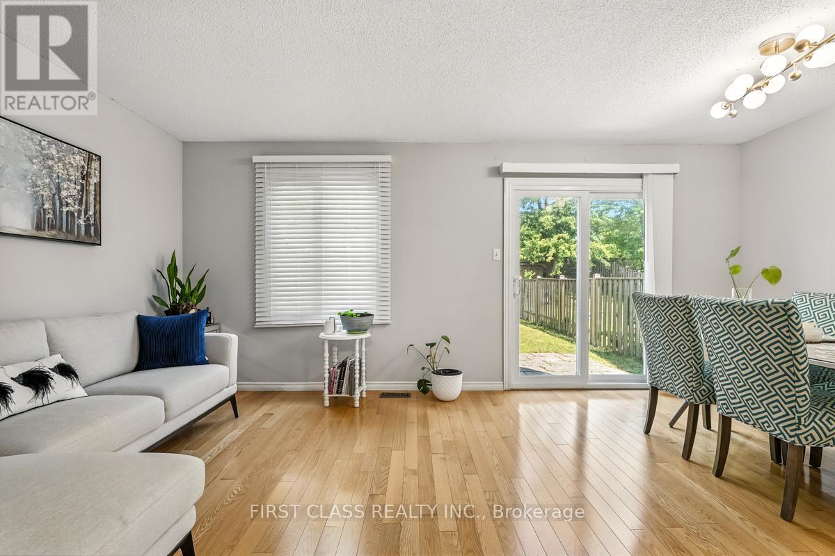 Photo 26 of 5053 Rundle Crescent, Mississauga ON