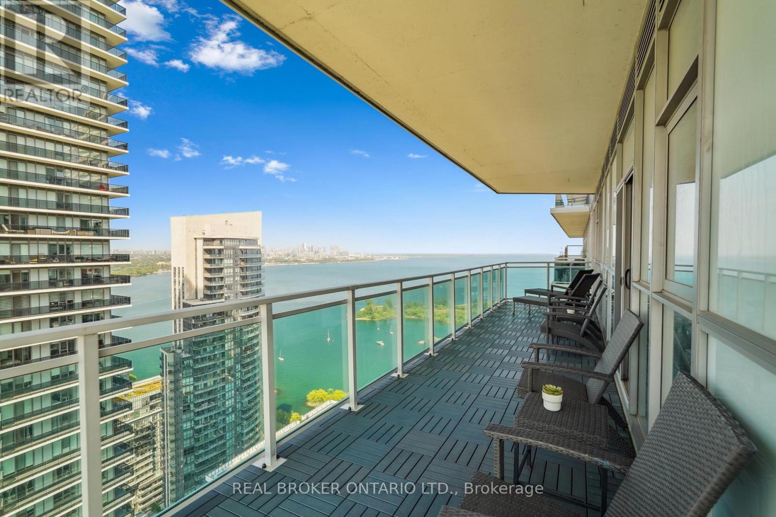 Photo 7 of 3704 33 Shore Breeze Drive, Toronto ON