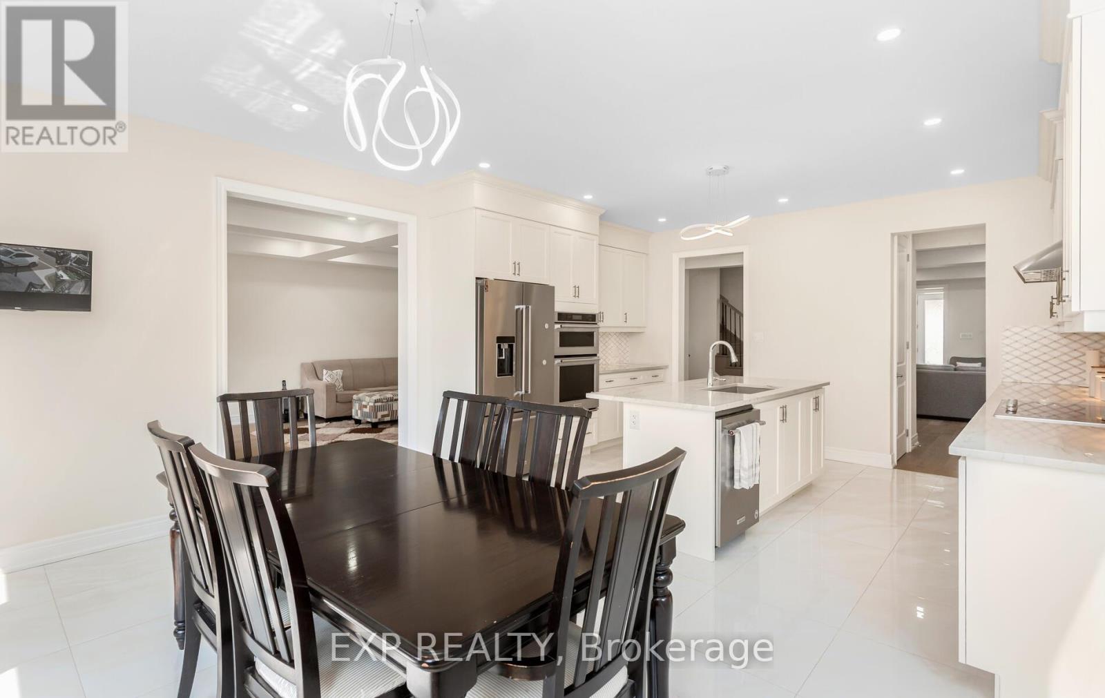 Photo 14 of 40 Frost Street, Brampton ON
