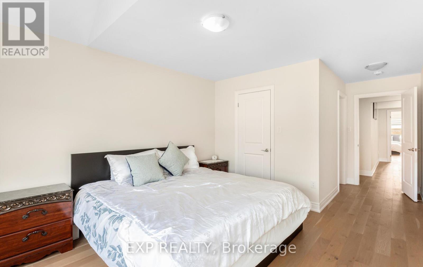 Photo 27 of 40 Frost Street, Brampton ON