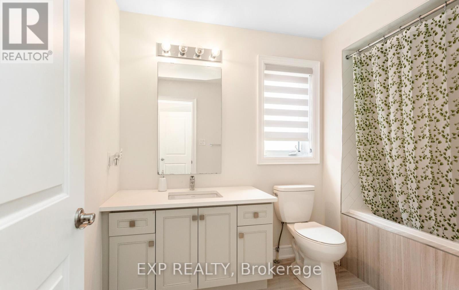 Photo 28 of 40 Frost Street, Brampton ON