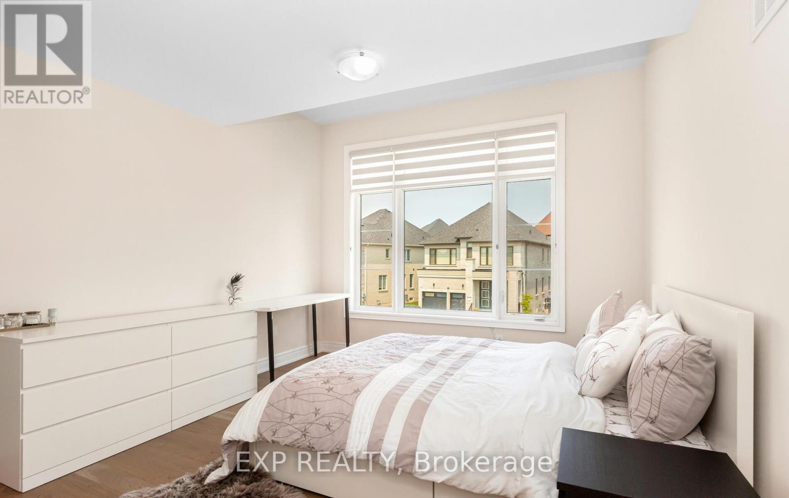 Photo 30 of 40 Frost Street, Brampton ON