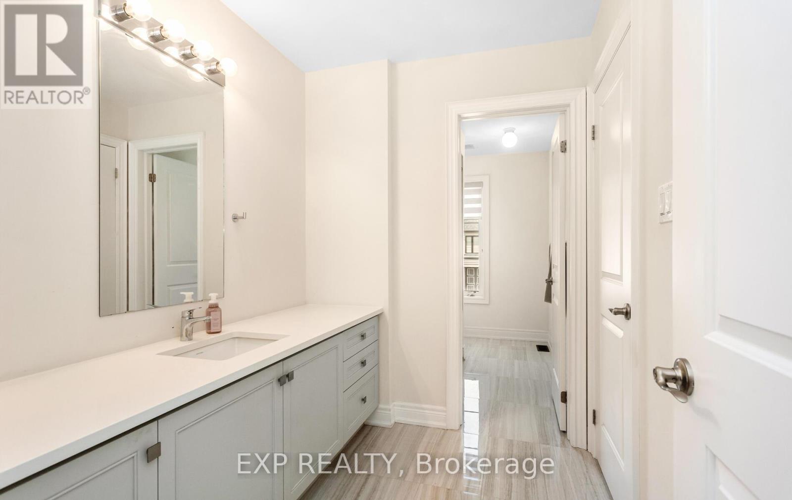 Photo 32 of 40 Frost Street, Brampton ON