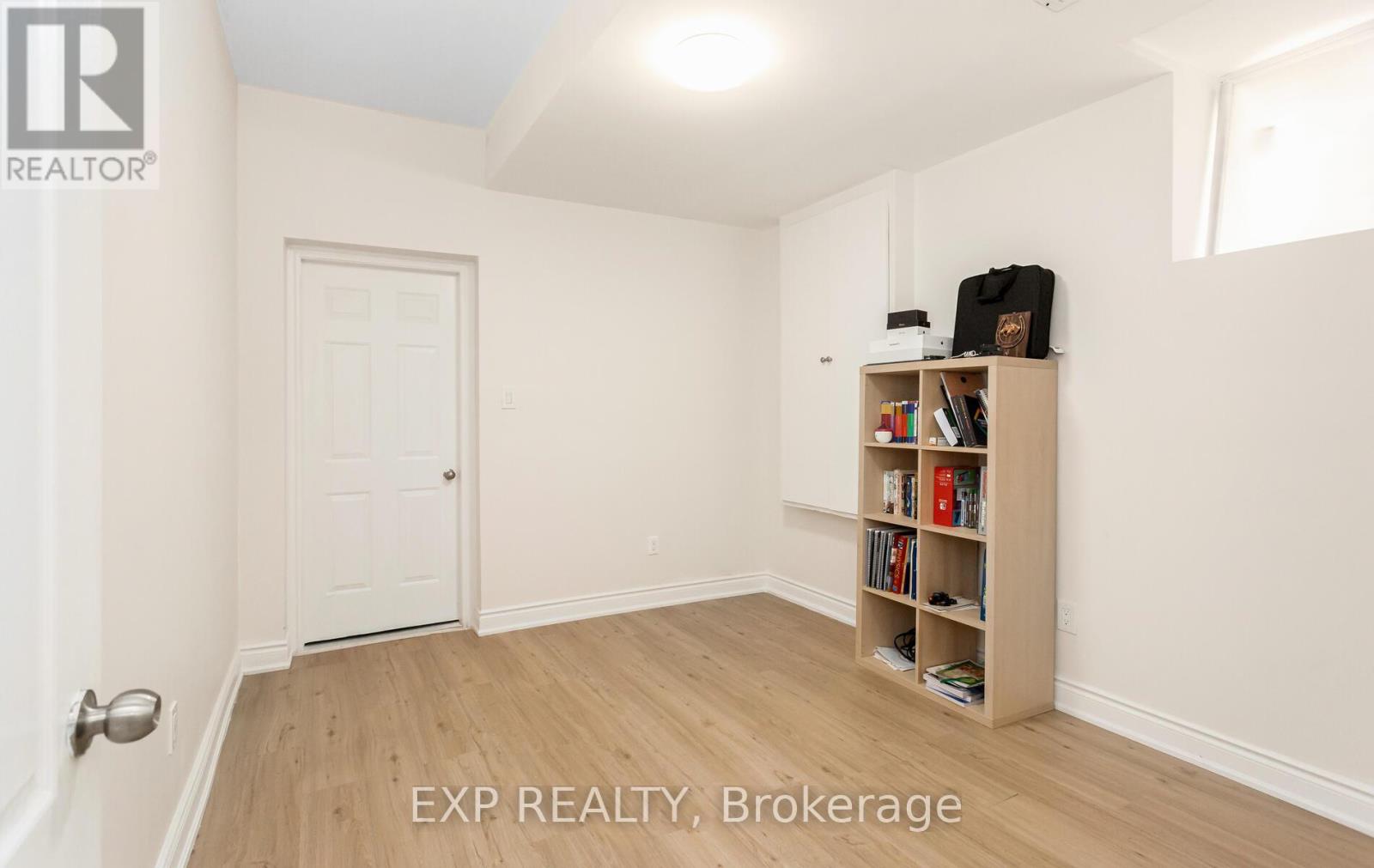 Photo 36 of 40 Frost Street, Brampton ON
