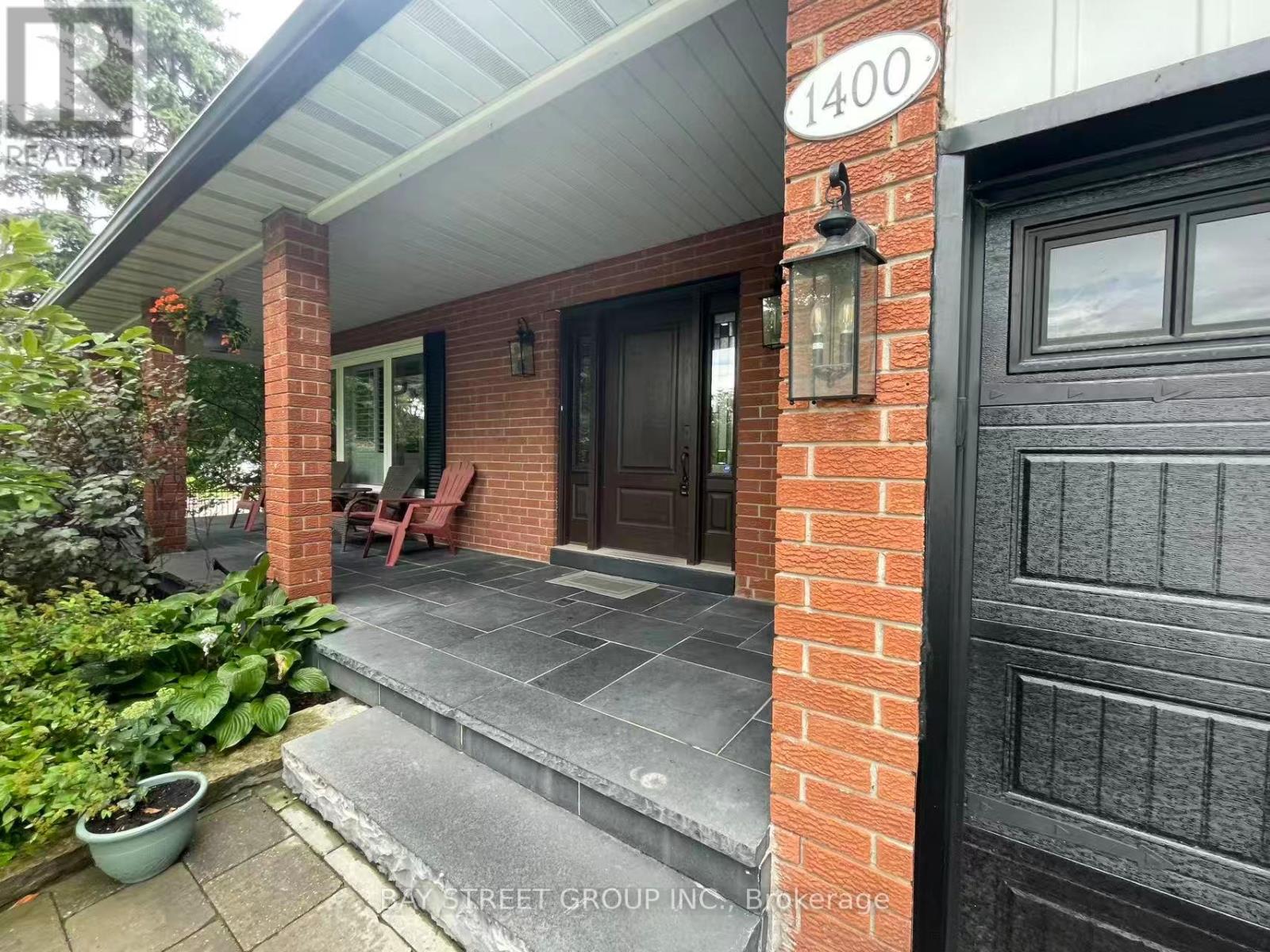 Photo 1 of 1400 Livingston Road, Oakville ON