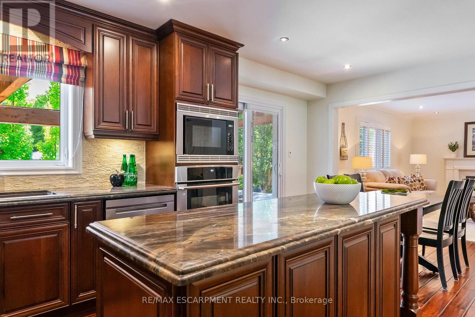 Photo 16 of 2421 Susquehanna Court, Oakville ON