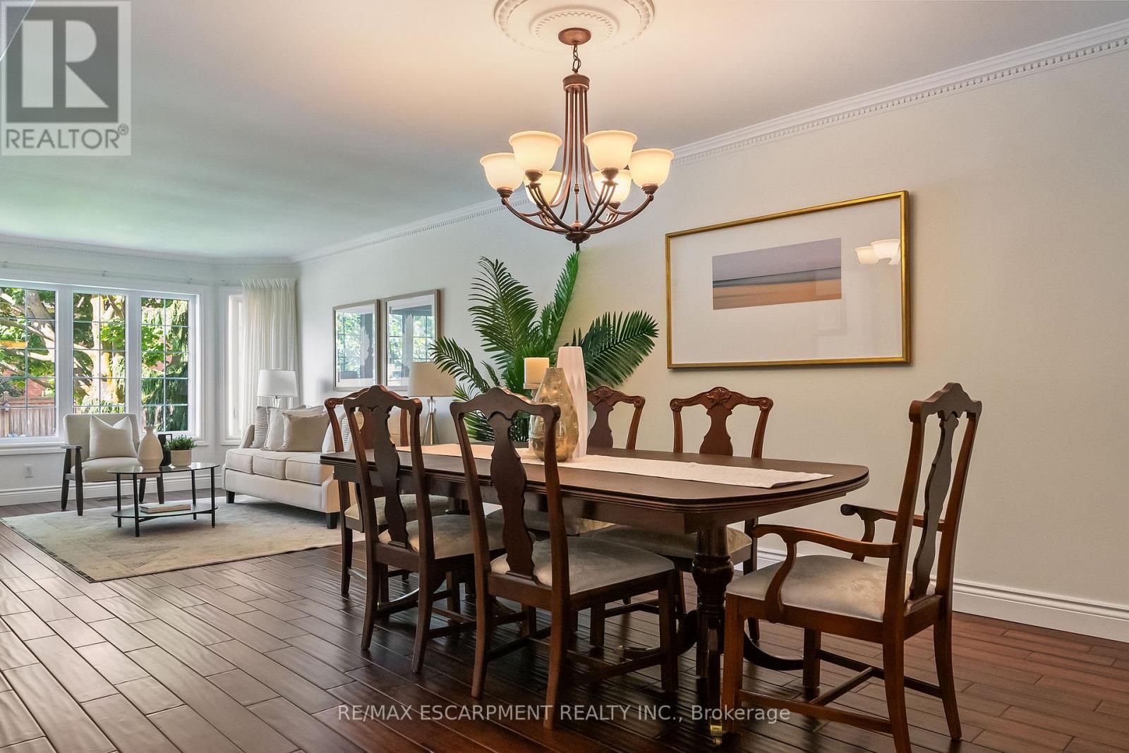 Photo 8 of 2421 Susquehanna Court, Oakville ON