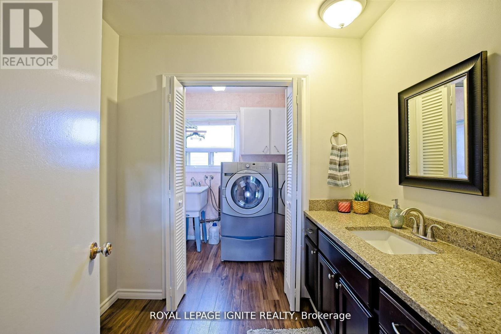Photo 22 of 2092 Sava Crescent, Mississauga ON