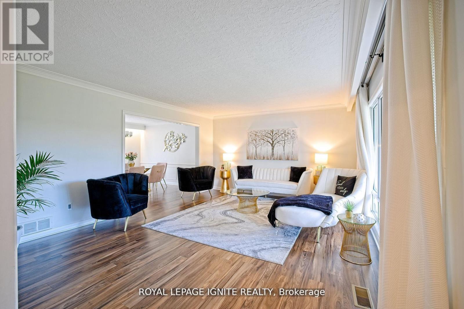 Photo 17 of 2092 Sava Crescent, Mississauga ON