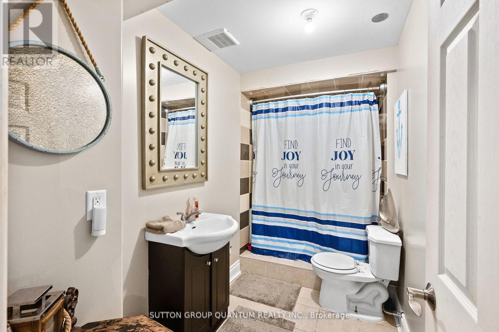 Photo 17 of 58 Blanchard Crescent, Essa ON