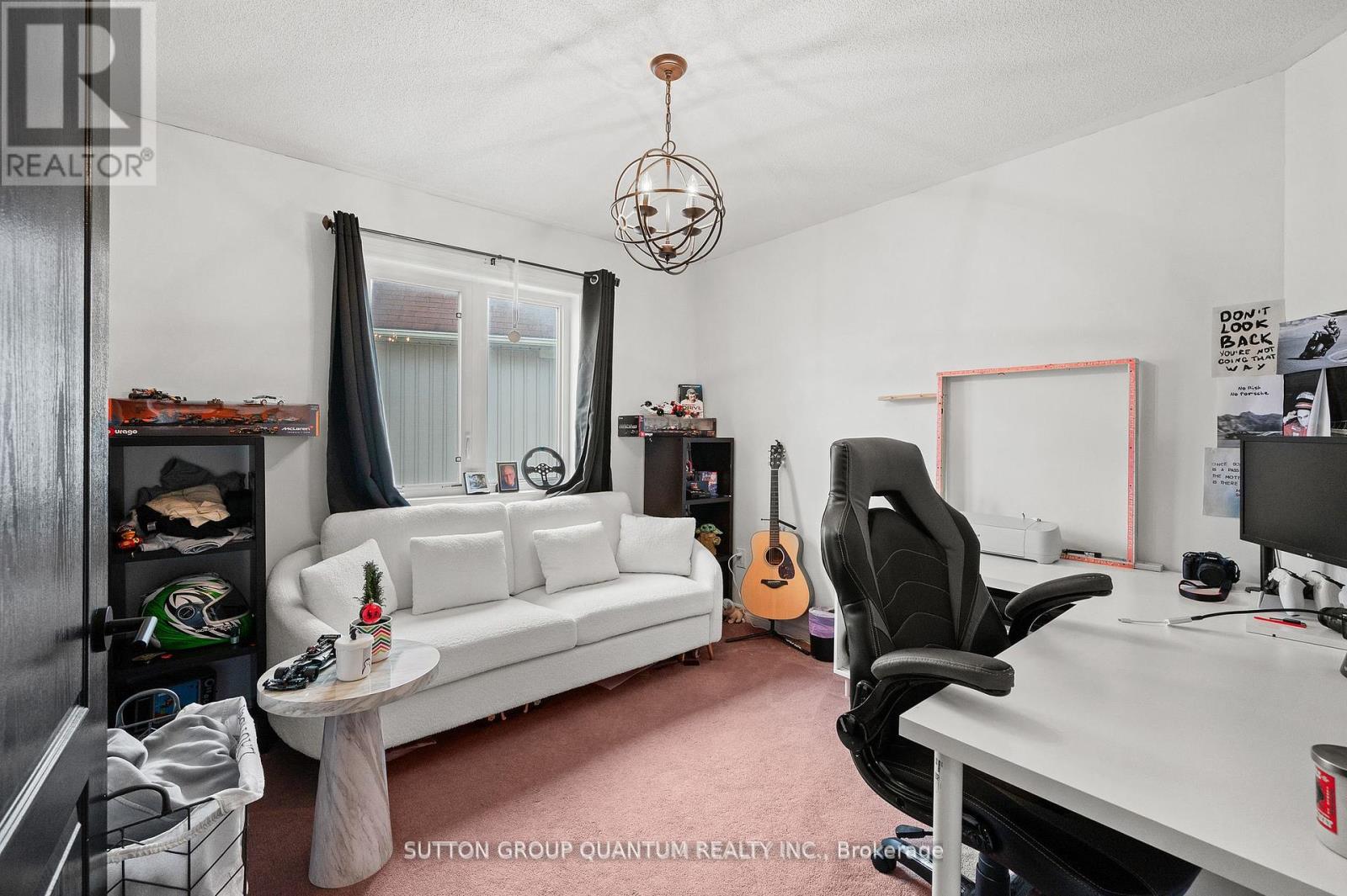 Photo 19 of 58 Blanchard Crescent, Essa ON