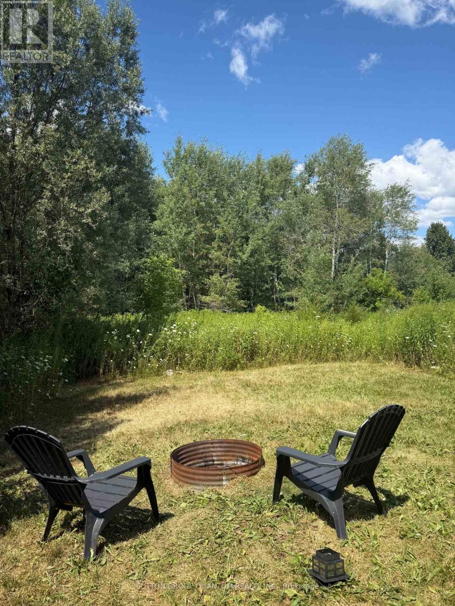 Photo 15 of 58 Blanchard Crescent, Essa ON