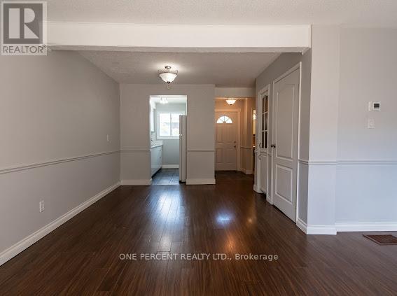 Photo 8 of 230 31 Greengate Road, Guelph ON
