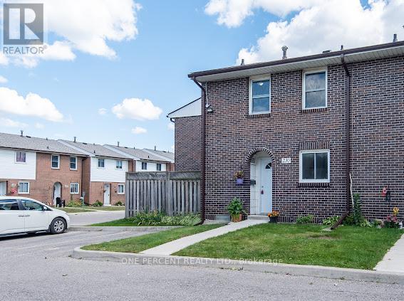 Photo 13 of 230 31 Greengate Road, Guelph ON