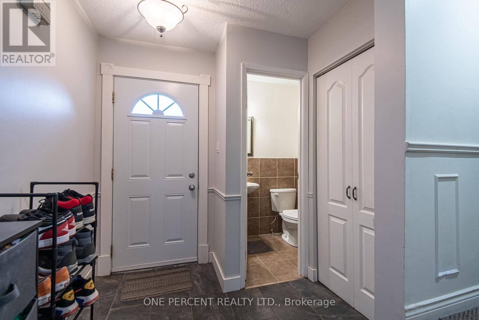 Photo 14 of 230 31 Greengate Road, Guelph ON