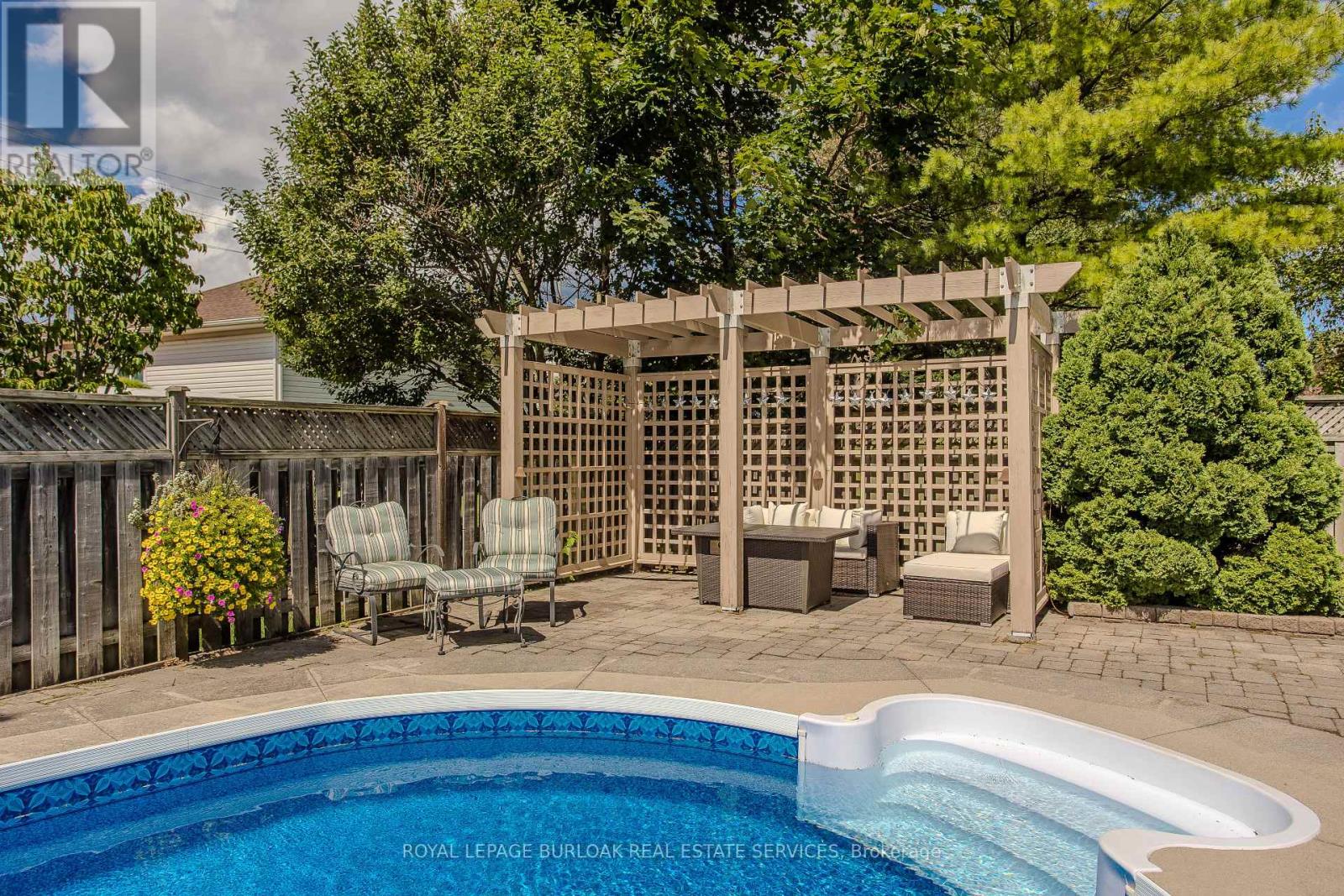 Photo 14 of 56 Farris Avenue, St Catharines ON