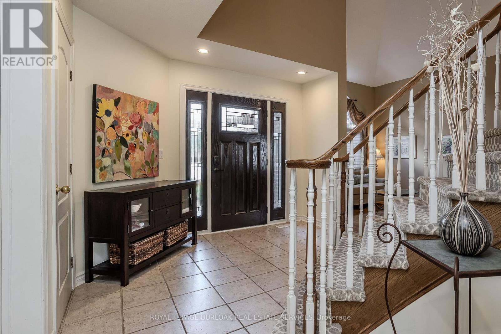 Photo 3 of 56 Farris Avenue, St Catharines ON