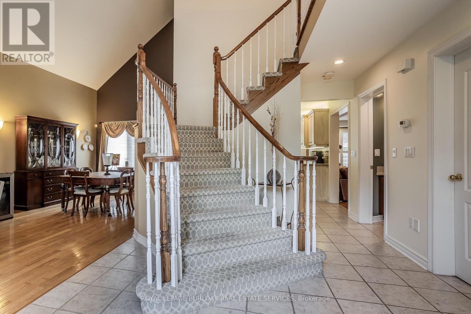 Photo 17 of 56 Farris Avenue, St Catharines ON