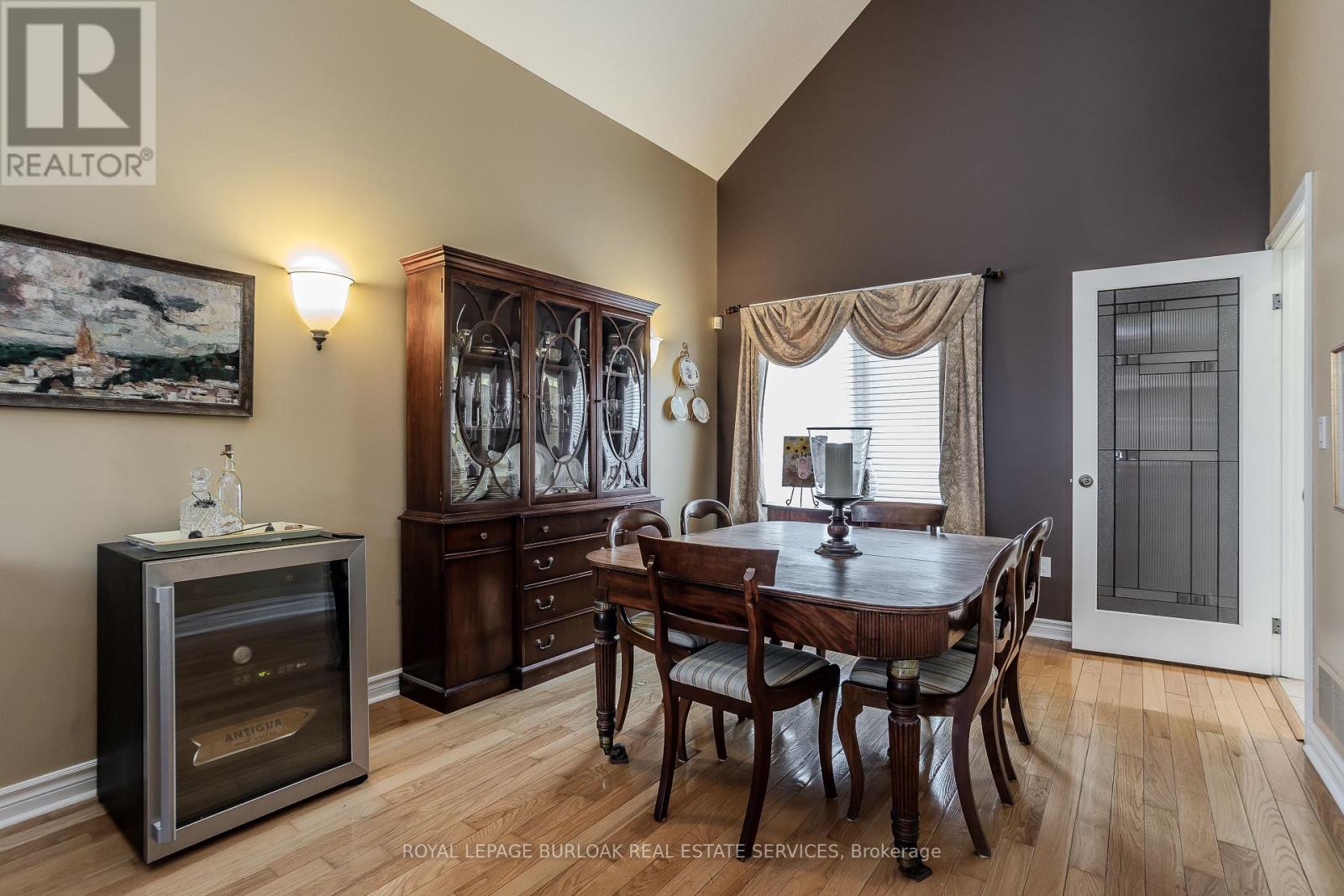 Photo 42 of 56 Farris Avenue, St Catharines ON