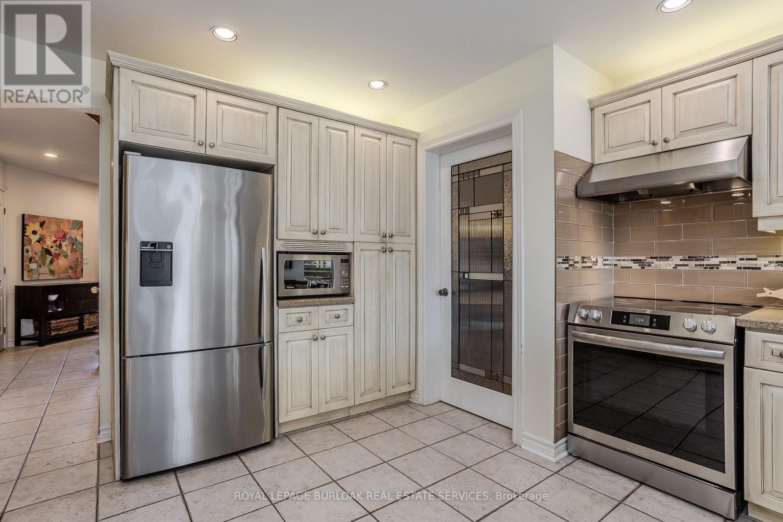 Photo 31 of 56 Farris Avenue, St Catharines ON