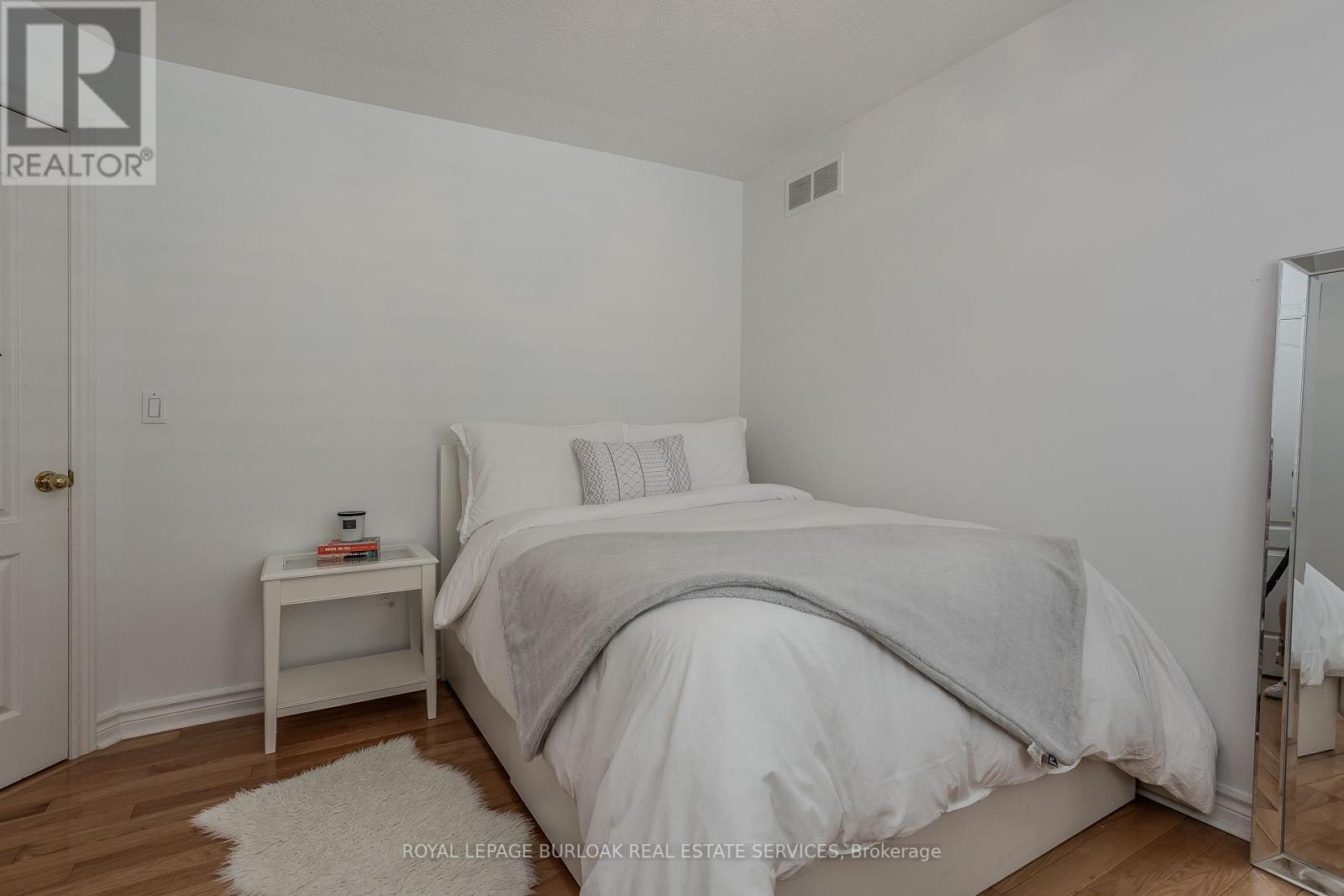 Photo 25 of 56 Farris Avenue, St Catharines ON