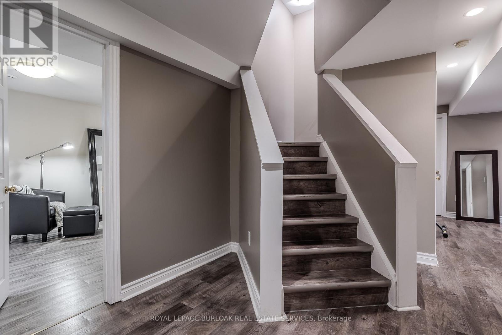 Photo 46 of 56 Farris Avenue, St Catharines ON