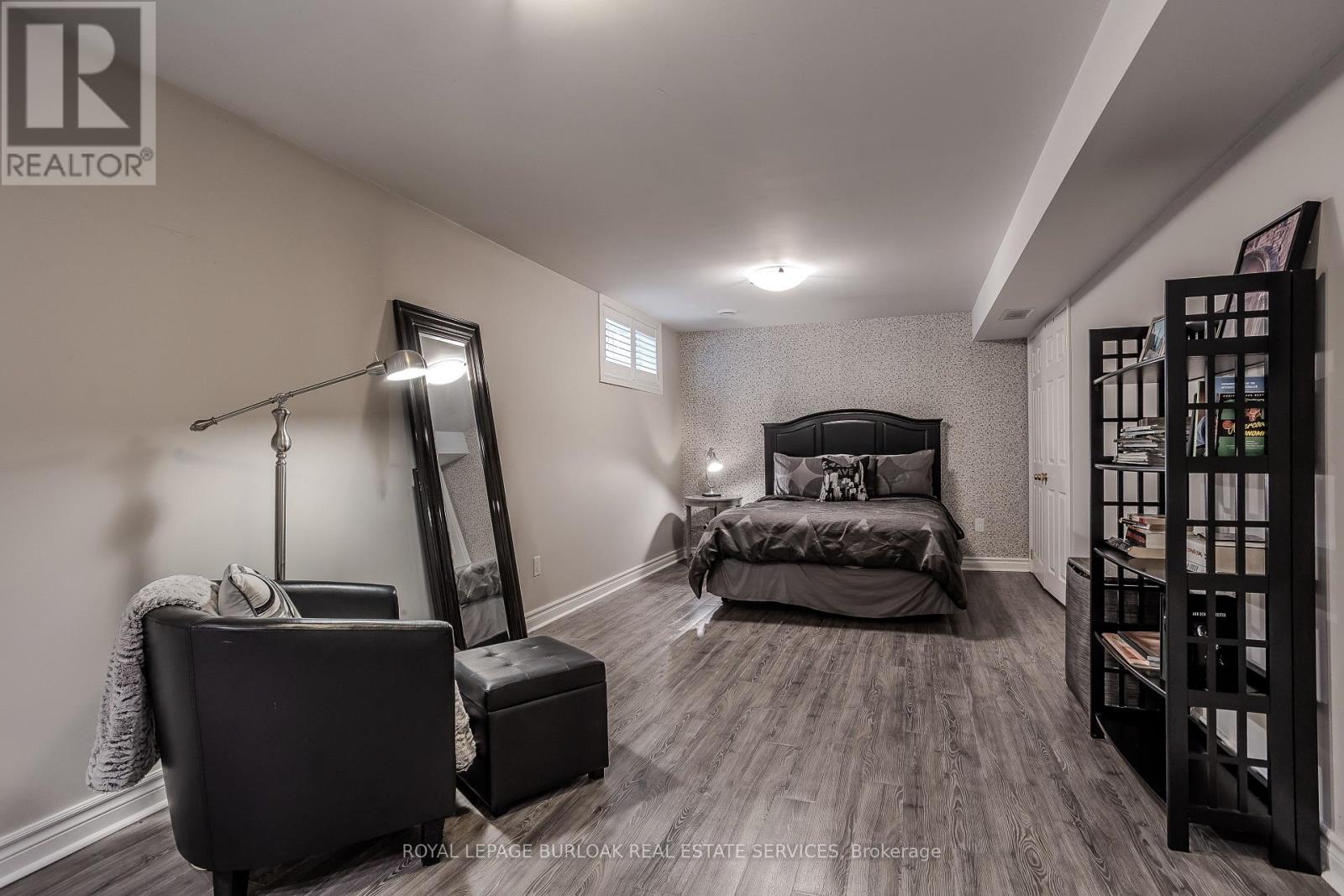 Photo 8 of 56 Farris Avenue, St Catharines ON