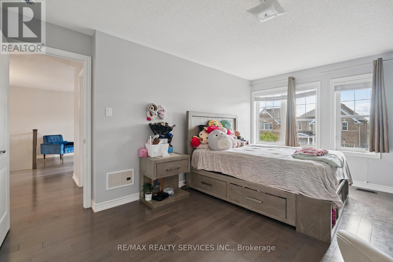 Photo 29 of 125 Morden Drive, Shelburne ON